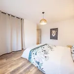 Bright 2 Bedroom I Cozy I Ideal For Family And Business Apartamento *