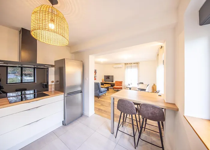 Bright 2 Bedroom I Cozy I Ideal For Family And Business * Houdemont